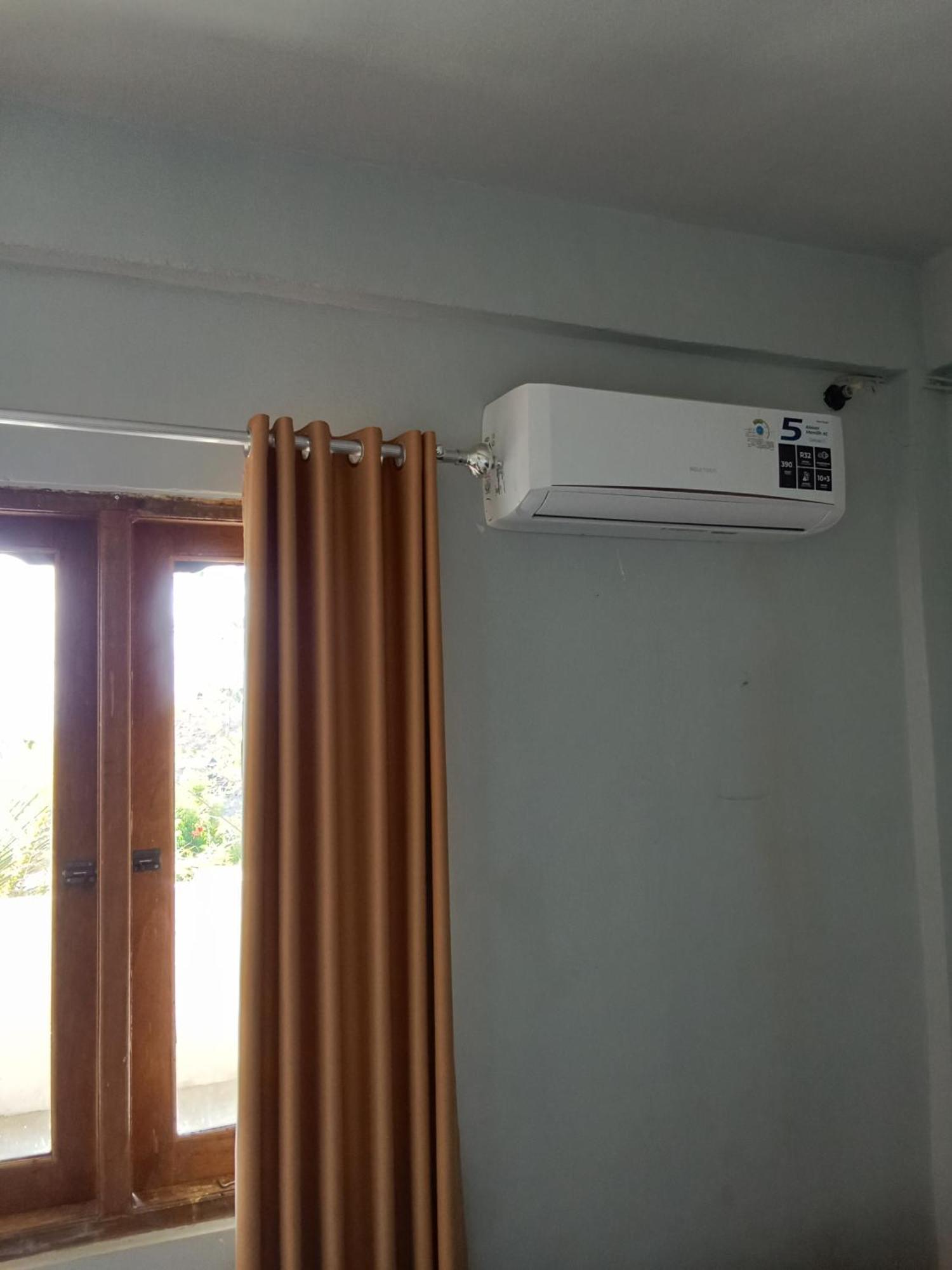 Feby'S Homestay Ekas Szoba fotó