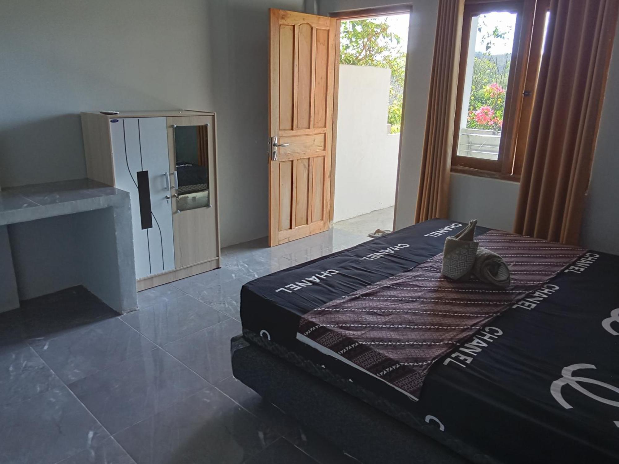 Feby'S Homestay Ekas Szoba fotó